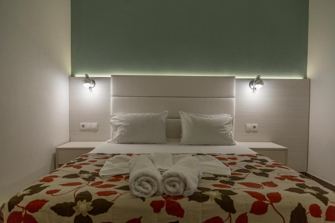 Dafni Plus Hotel レプトカリヤ エクステリア 写真