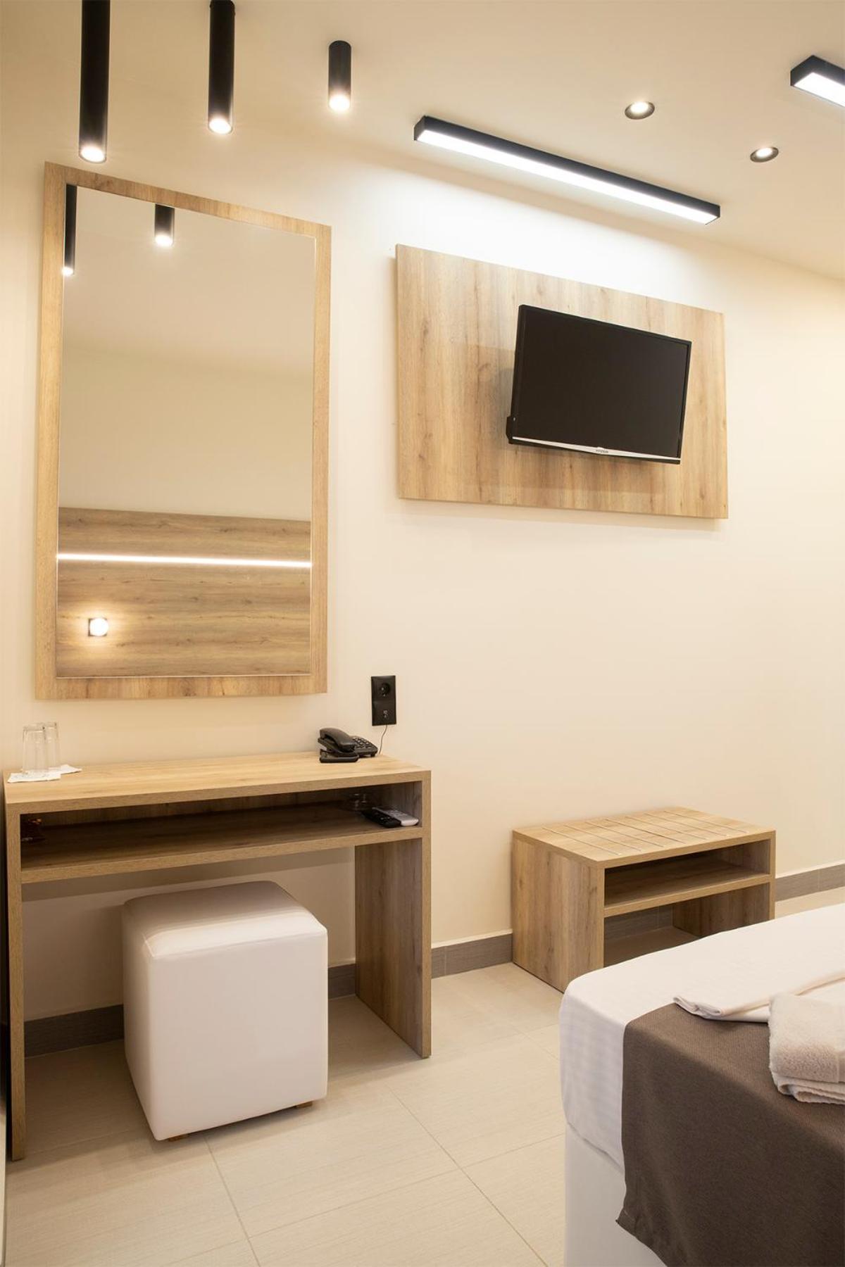 Dafni Plus Hotel レプトカリヤ エクステリア 写真