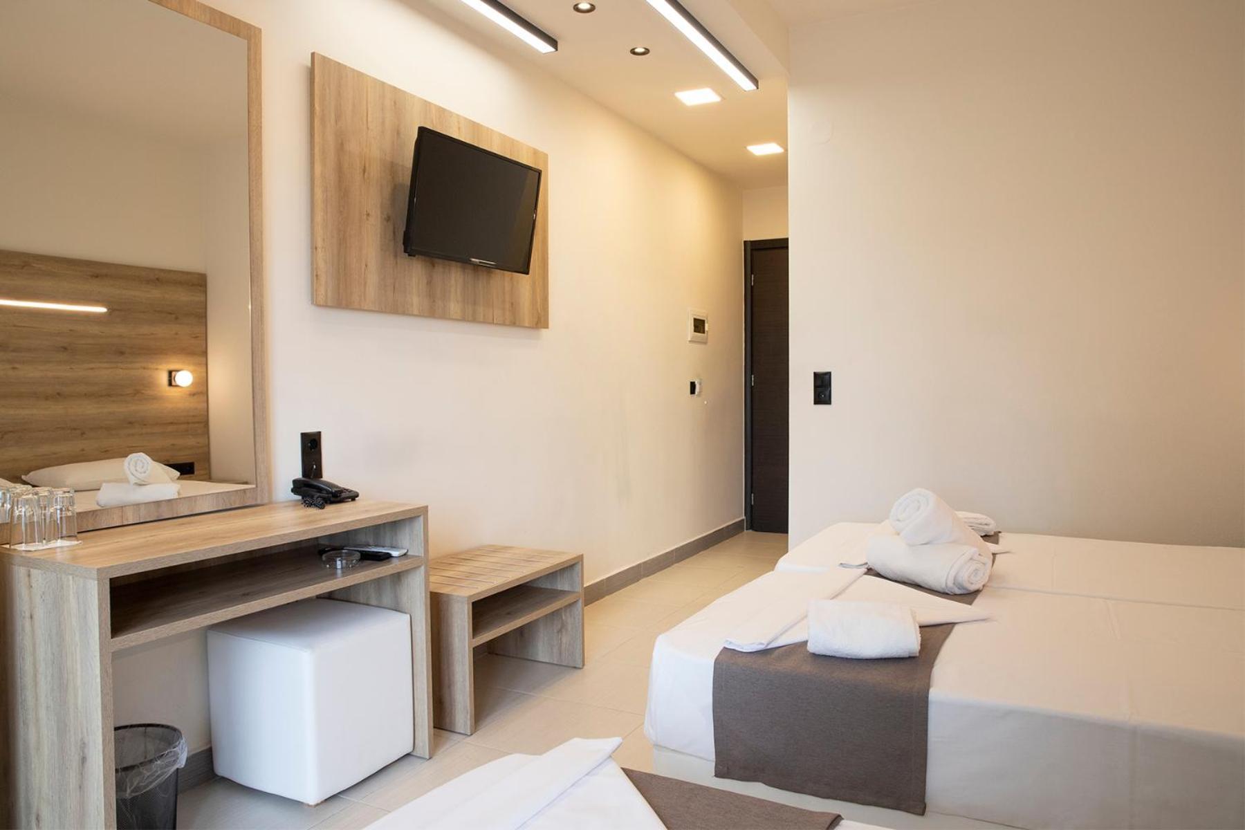 Dafni Plus Hotel レプトカリヤ エクステリア 写真